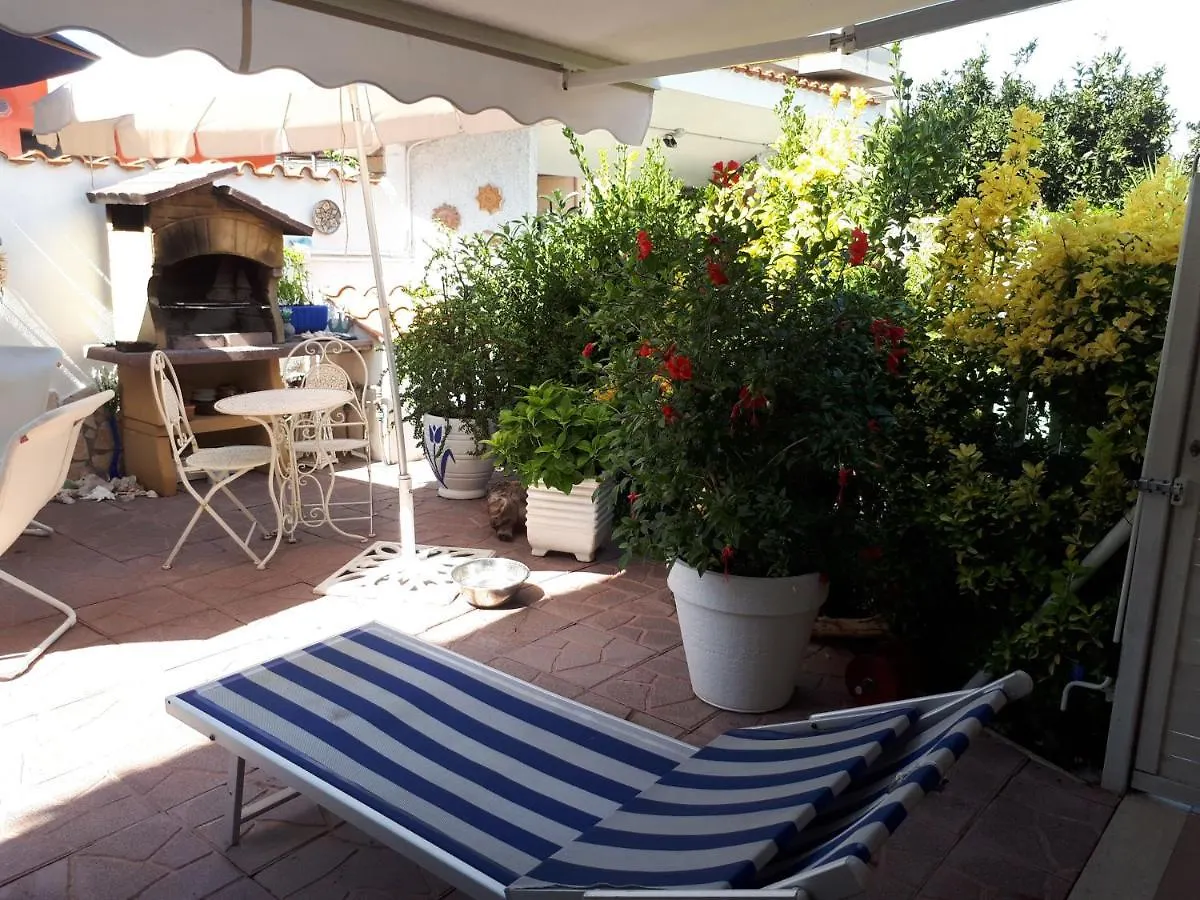 Domus Claudio Garden - Monolocale Con Giardino Privato Apartment Fiumicino