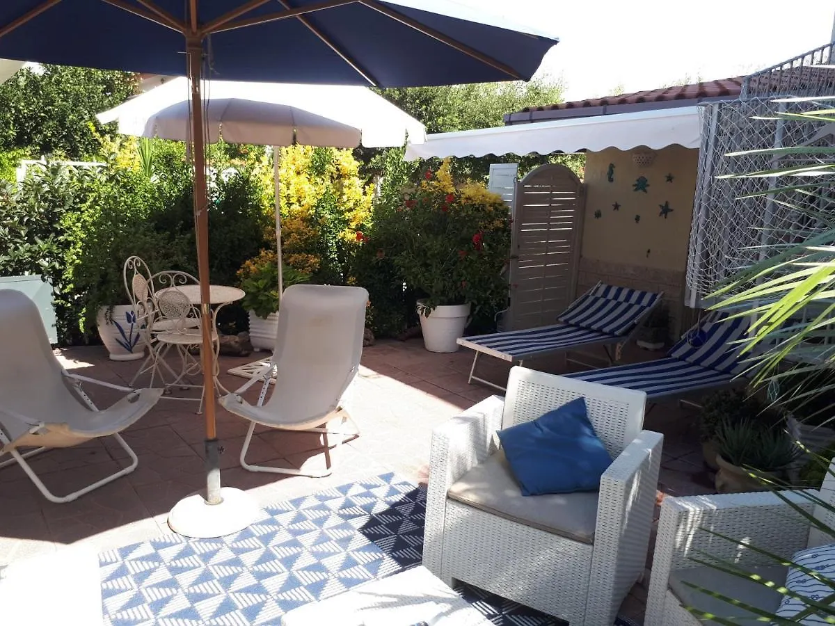 Domus Claudio Garden - Monolocale Con Giardino Privato Apartment Fiumicino